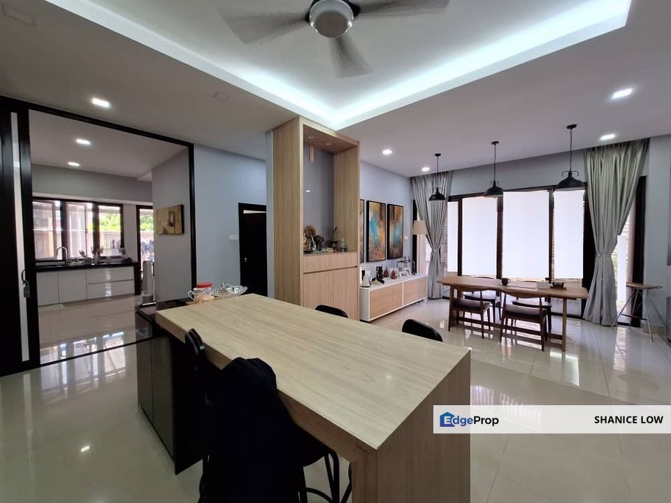 Taman Amansari 18 Bandar Kinrara Puchong 2.5 storey Semi-d 3600sf 5+1 bedrooms 5 bathrooms move in condition for SALE, Selangor, Bandar Kinrara Puchong