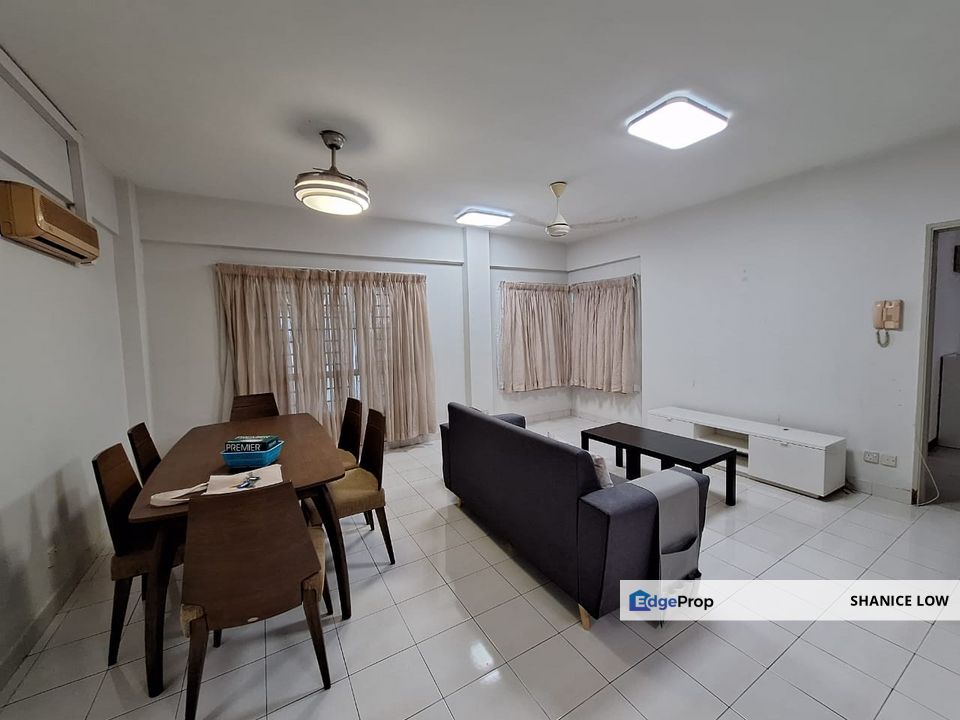 Casa Damansara Ss2 Pj 1043sf Corner 2parking 2plus1room 1store 2baths , Selangor, Petaling Jaya