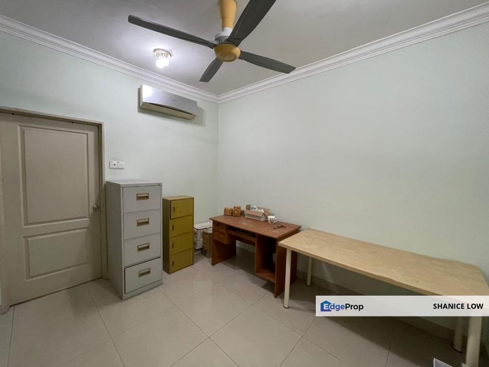 Kinrara Mas Bukit Jalil 3 storey End-lot 20x86 5+1 rooms 4baths for SALE, Kuala Lumpur, Bukit Jalil