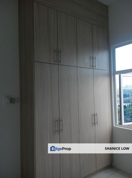Skypod Residences 881sf 2rooms 2baths 2parking side by side semi furnished for Rent, Selangor, Puchong