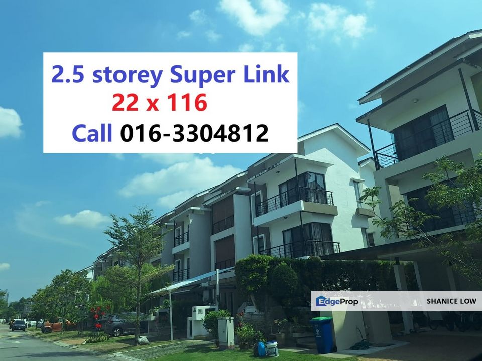 Lake Edge 2.5sty Superlink 4plus1rooms 5baths ample parking for Sale, Selangor, Puchong