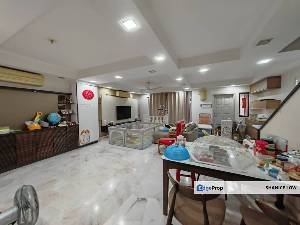 Taman Puchong Saujana 2 storey 22 x 75 4 bedrooms 3 bathrooms + attic floor fully reno and extended for Sale, Selangor, Puchong