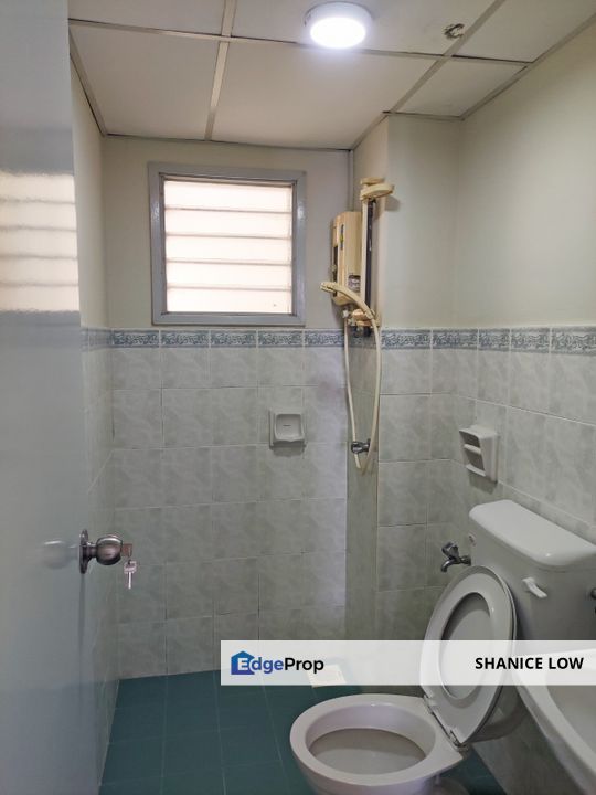 Sri Pinang Apt Jln Wawasan Bandar Puteri Puchong 850sf low floor for Rent, Selangor, Puchong