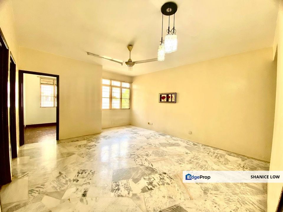 Semarak Apartment Jalan Wawasan Bandar Puteri Puchong 750sf 3rooms 2bathrooms 1 parking for Sale, Selangor, Puchong