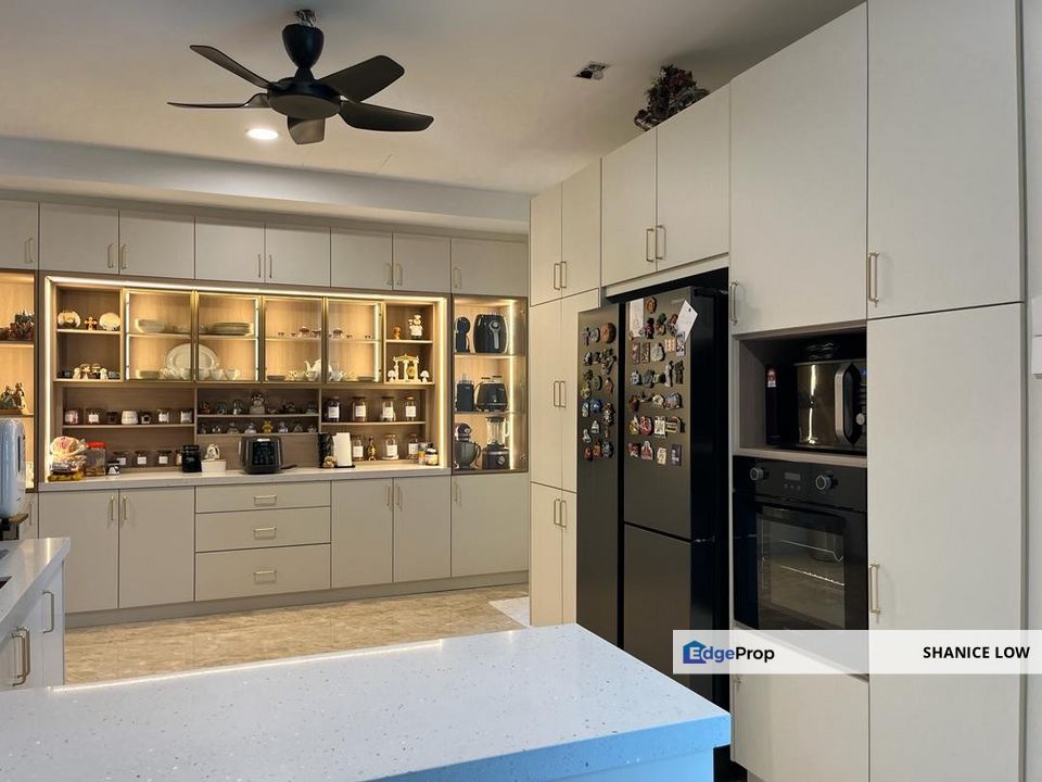 Lake Edge Puchong 2sty Semi-d 50x90 6rooms 7baths gated guarded Sale, Selangor, Puchong