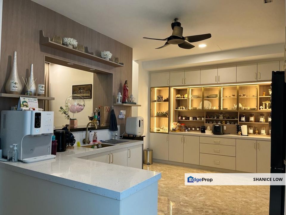 Lake Edge Puchong 2sty Semi-d 50x90 6rooms 7baths gated guarded Sale, Selangor, Puchong