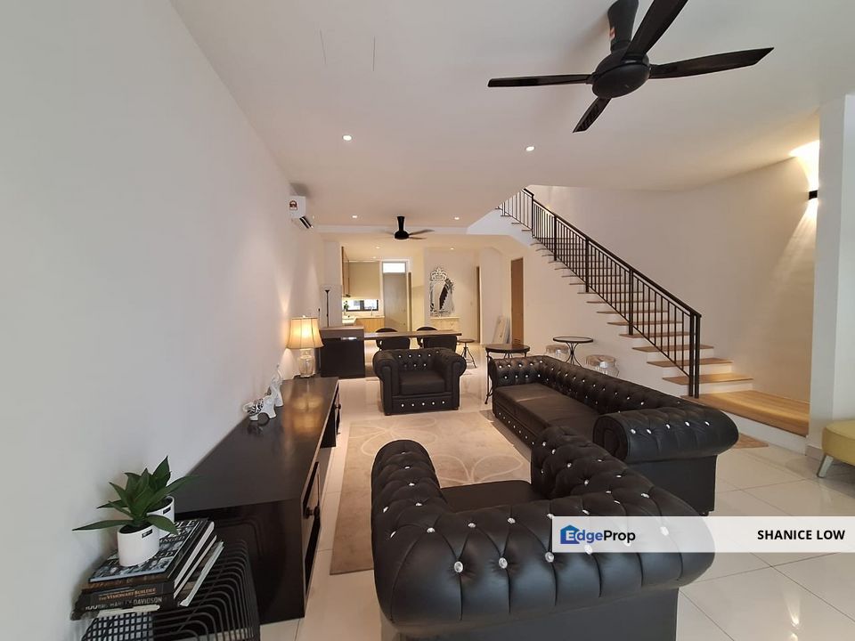 Taman Legenda Puchong 2.5sty furnished 4rooms 4baths near LRT for Rent, Selangor, Puchong