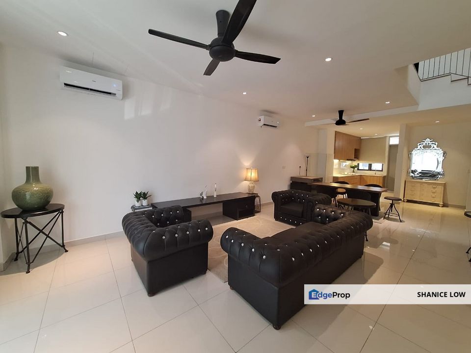 Taman Legenda Puchong 2.5sty furnished 4rooms 4baths near LRT for Rent, Selangor, Puchong