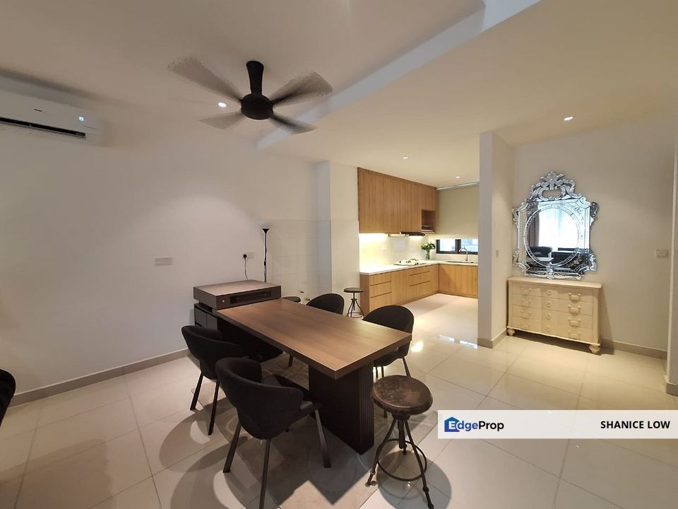 Taman Legenda Puchong 2.5sty furnished 4rooms 4baths near LRT for Rent, Selangor, Puchong