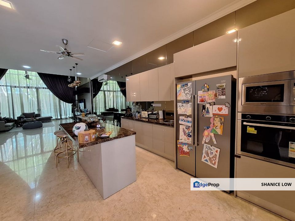 Reflexion Pool Villa Puchong South 3 storey superlink fully furnished for Rent, Selangor, Puchong