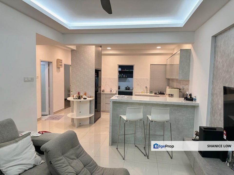 Casa Tropika 1006sf 3 bedrooms, 2 bathrooms, 1 parking bay for SALE , Selangor, Puchong