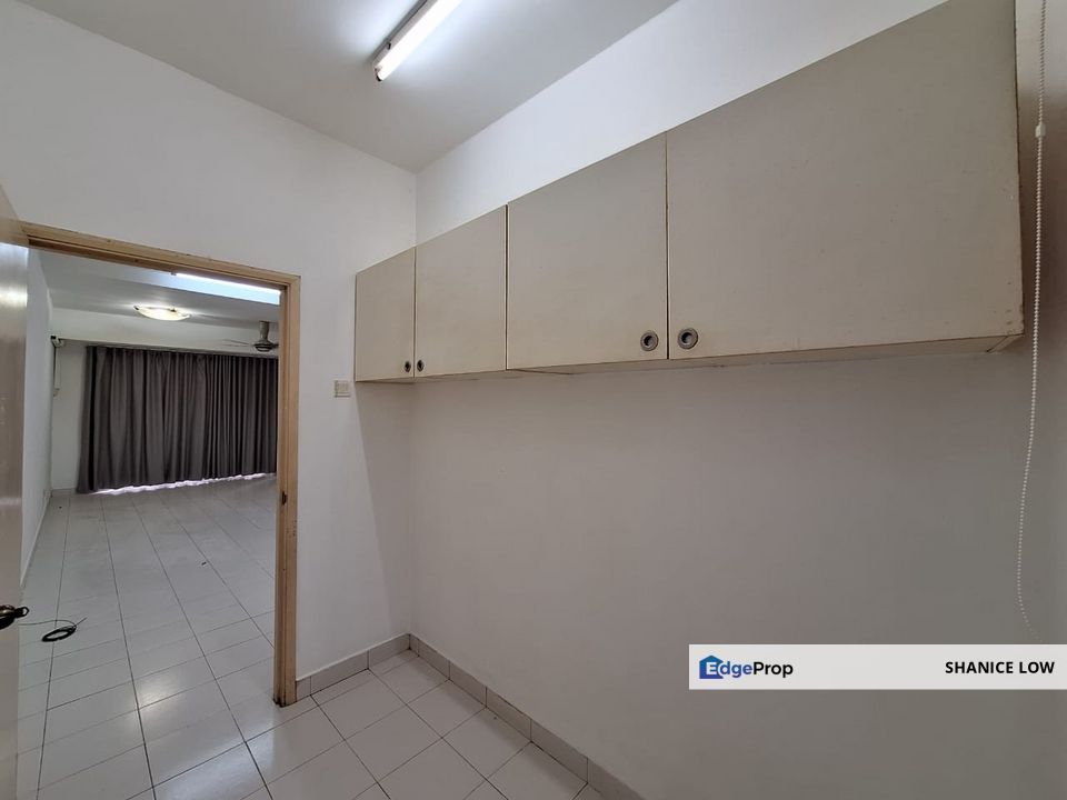 Taman Puchong Hartamas 2sty 18x65 4rooms 3baths for Sale, Selangor, Puchong