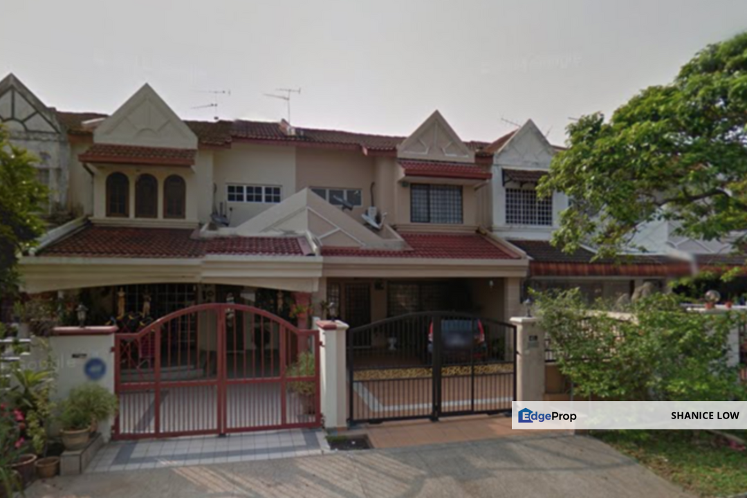 Bandar Puchong Jaya 2 sty 20x75 4rooms 3baths kitchen and 2 bedrooms fully extended for Sale, Selangor, Puchong