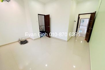 Puteri 9 Semi-D 2.5 Storey (50x129)