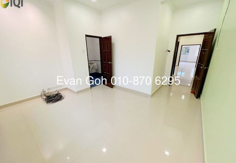 Puteri 9 Semi-D 2.5 Storey (50x129)