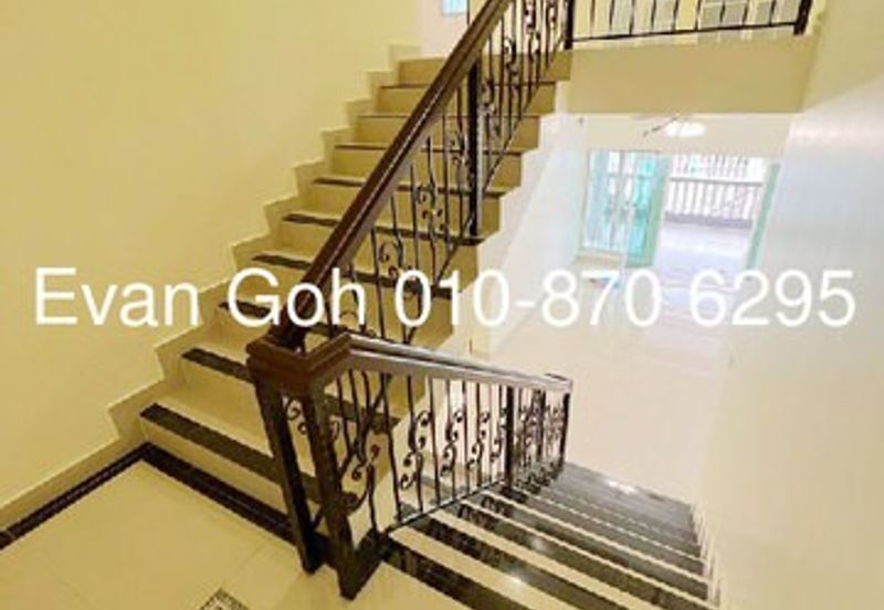 Puteri 9 Semi-D 2.5 Storey (50x129)