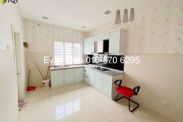 Town Villa, Taman Tasik Puchong