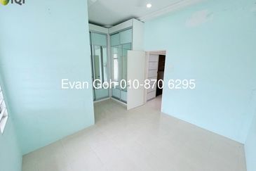 Town Villa, Taman Tasik Puchong