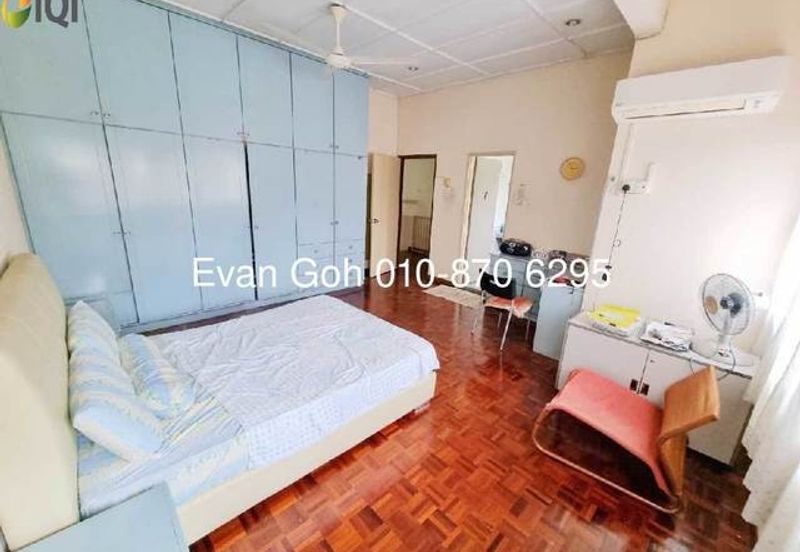 Happy Garden (Taman Gembira)