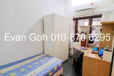 Happy Garden (Taman Gembira)