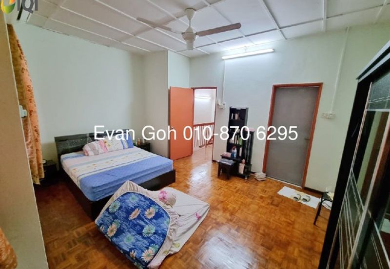 Taman Saujana Puchong