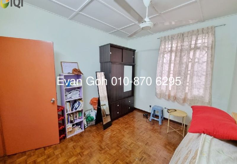 Taman Saujana Puchong