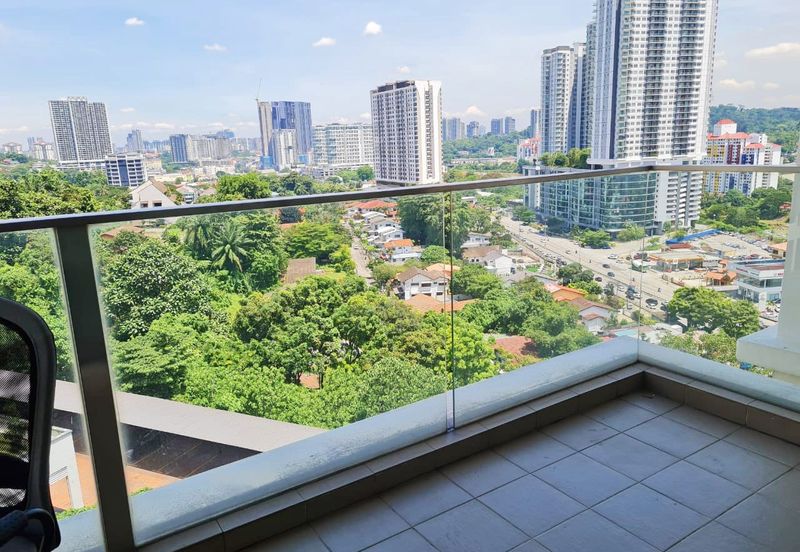 Papillon Desahill Condominium