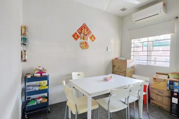 Taman Saujana Puchong