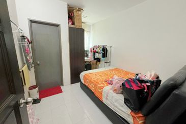 Taman Saujana Puchong