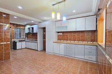 Taman Saujana Puchong