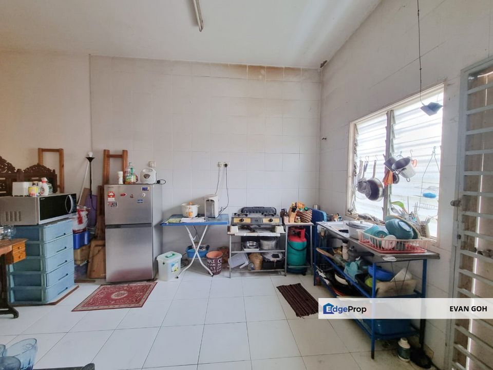 Lake Residence Townhouse 22x80 (Ground Floor) Non Bumi, Selangor, Puchong