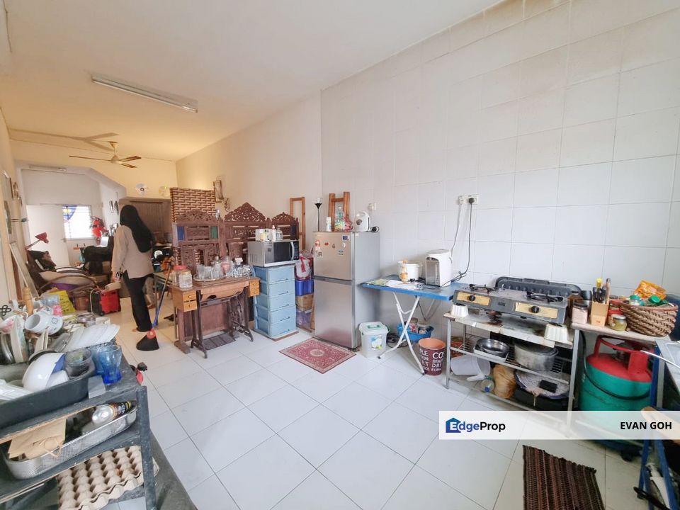 Lake Residence Townhouse 22x80 (Ground Floor) Non Bumi, Selangor, Puchong