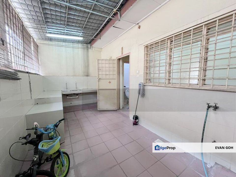 Freehold Taman Putra Prima 2 Storey (18x65), Selangor, Puchong