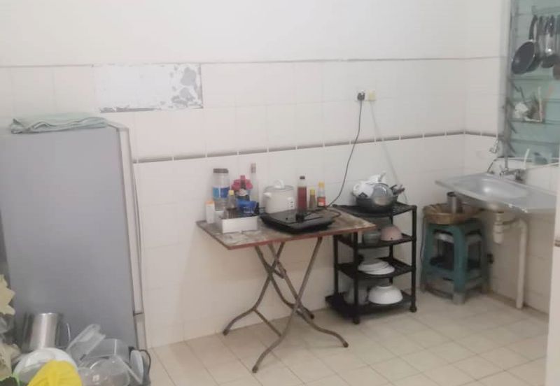 D Cahaya Apartment, Bandar Puchong Jaya