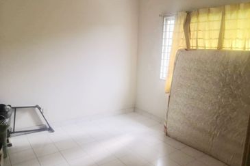 D Cahaya Apartment, Bandar Puchong Jaya