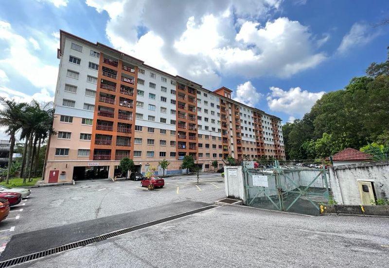 D Cahaya Apartment, Bandar Puchong Jaya