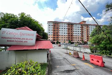 D Cahaya Apartment, Bandar Puchong Jaya