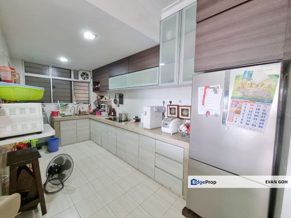 Heron Condo, Low Density, Partly Furnished, Selangor, Puchong