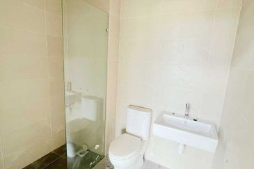 Taman Nusaputra Timur