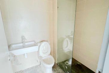 Taman Nusaputra Timur