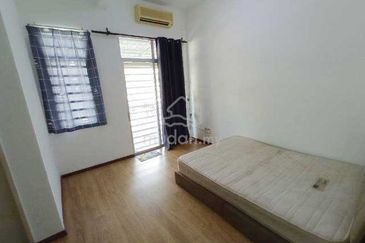 Town Villa, Taman Tasik Puchong