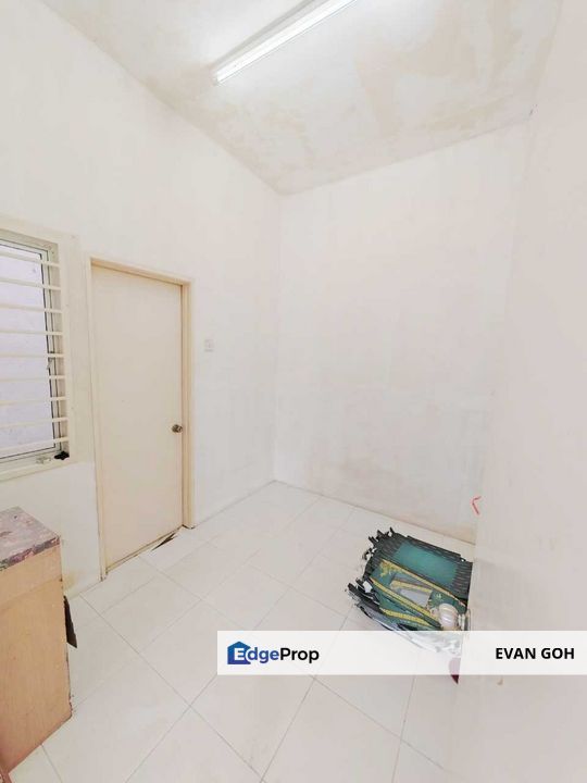 Lake Residence Townhouse 22x80 (Ground - Lake View), Selangor, Puchong