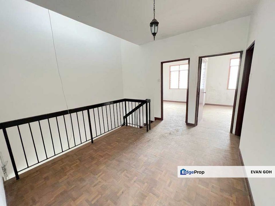 Taman Saujana Puchong 2 Storey Terrace for Sale 20x70, Selangor, Puchong