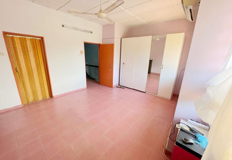 Taman Saujana Puchong