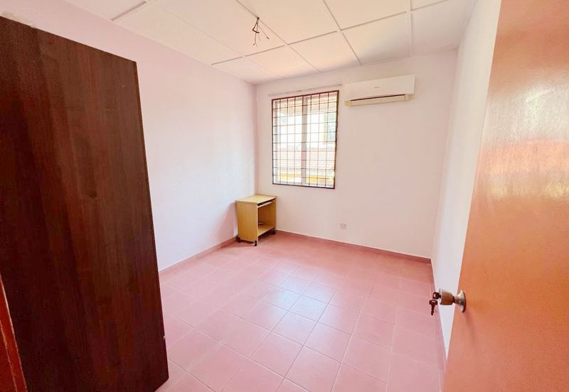 Taman Saujana Puchong