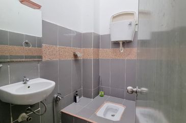 Taman Saujana Puchong