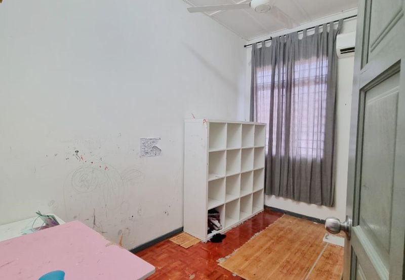 Taman Saujana Puchong