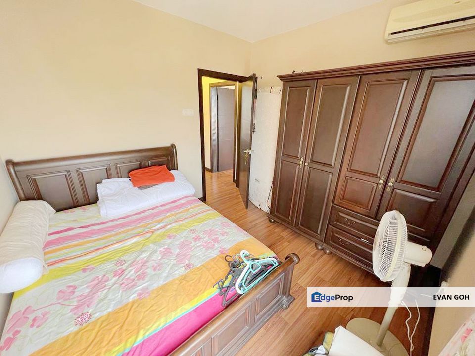 Corner Zen Residence Condo 4 Rooms, 2 Carpark, Puchong Utama, Selangor, Puchong