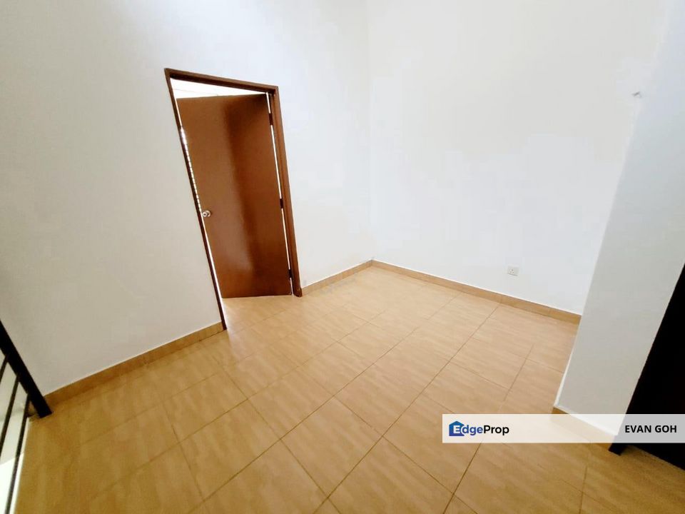 Taman Mutiara Indah Puchong 2 Storey Terrace End Lot 32x70, Selangor, Puchong