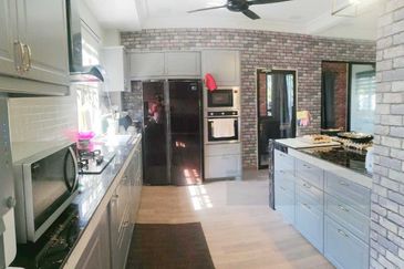 Taman Saujana Puchong